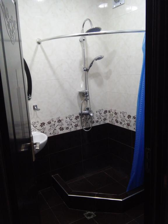 באטומי Mari Apartment מראה חיצוני תמונה