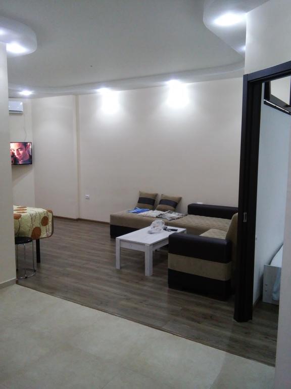 באטומי Mari Apartment מראה חיצוני תמונה