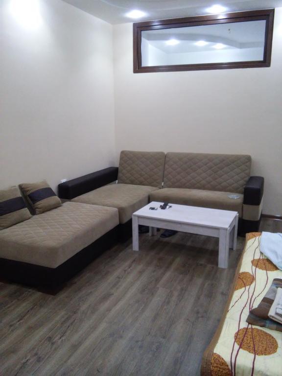באטומי Mari Apartment מראה חיצוני תמונה