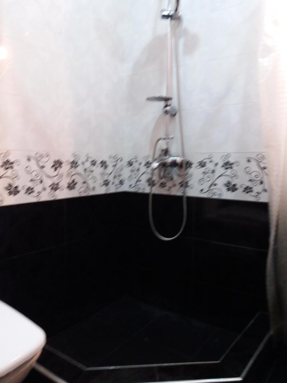 באטומי Mari Apartment מראה חיצוני תמונה