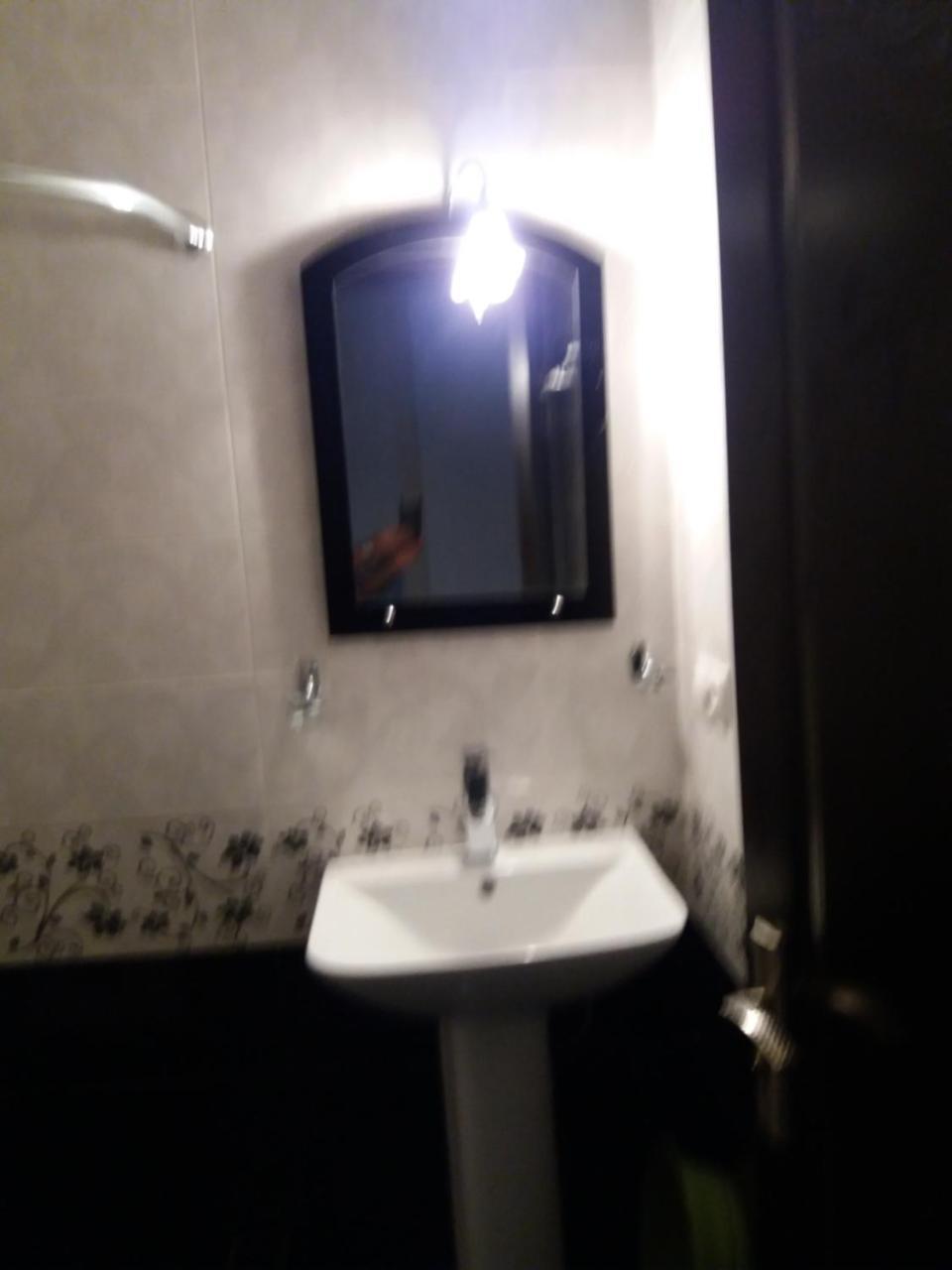 באטומי Mari Apartment מראה חיצוני תמונה