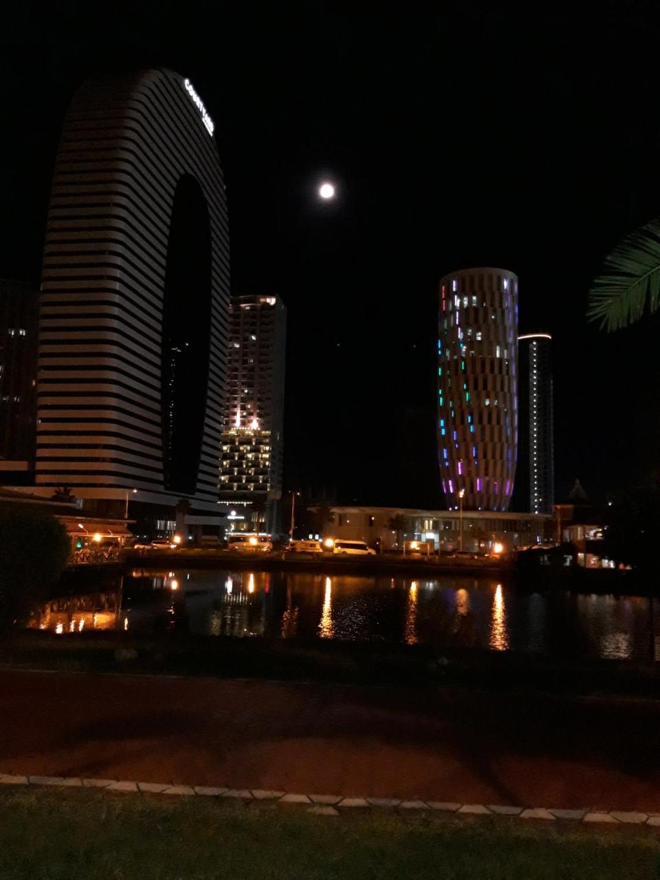 באטומי Mari Apartment מראה חיצוני תמונה